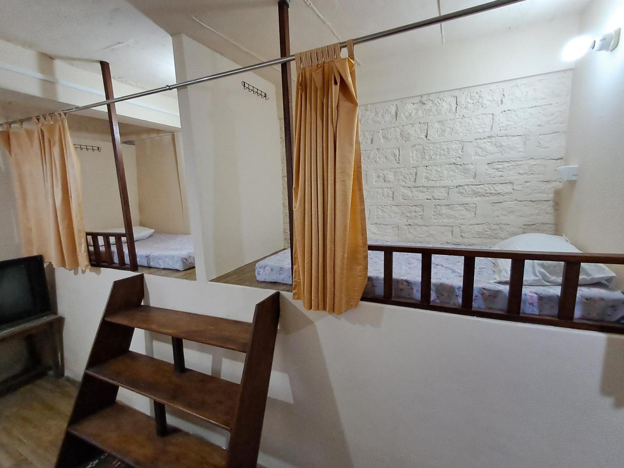 Dormitories/Hosteller, Giftland Homestay Āīzawl 外观 照片