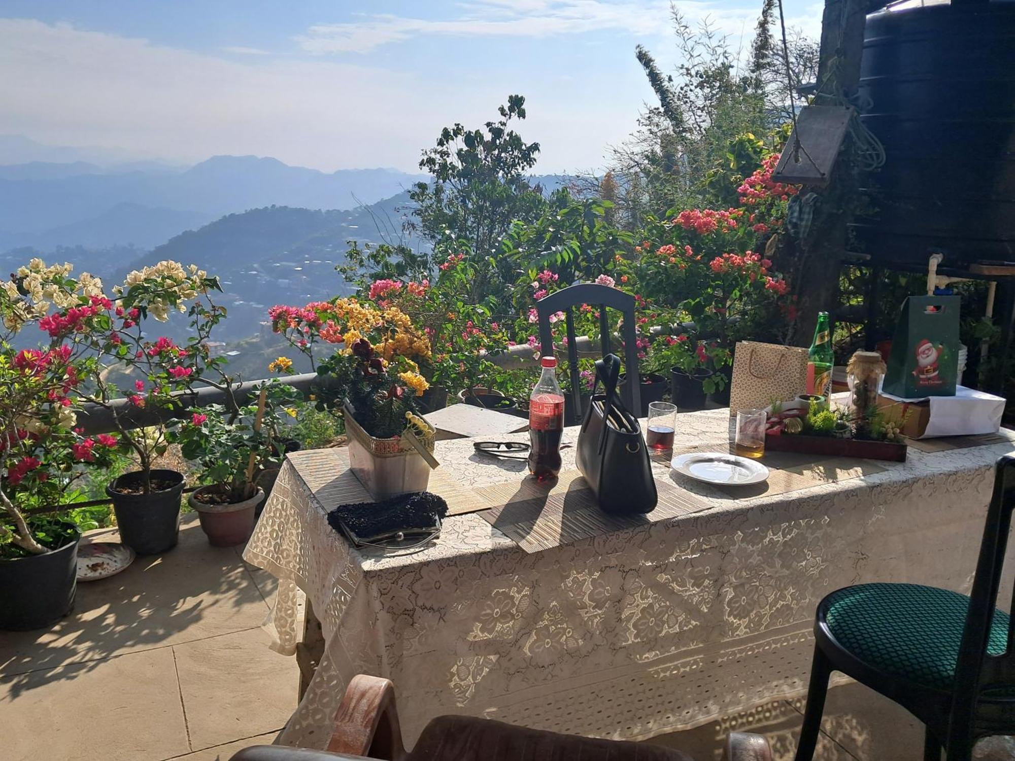Dormitories/Hosteller, Giftland Homestay Āīzawl 外观 照片